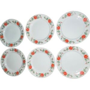 Set of (6) Vintage Christmas Salad Plates/Mid Century 1960's Plates Trisa# 1693.